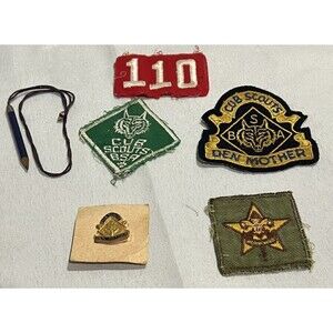 Mixed Lot of Boy Scout Cub Scout BSA Memorabilia 70’s- Patches Pins Pencil